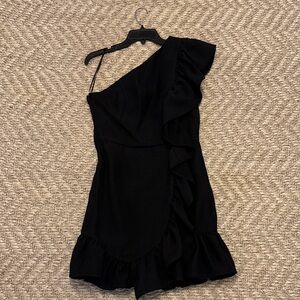 Elegant Black One-Shoulder Dress